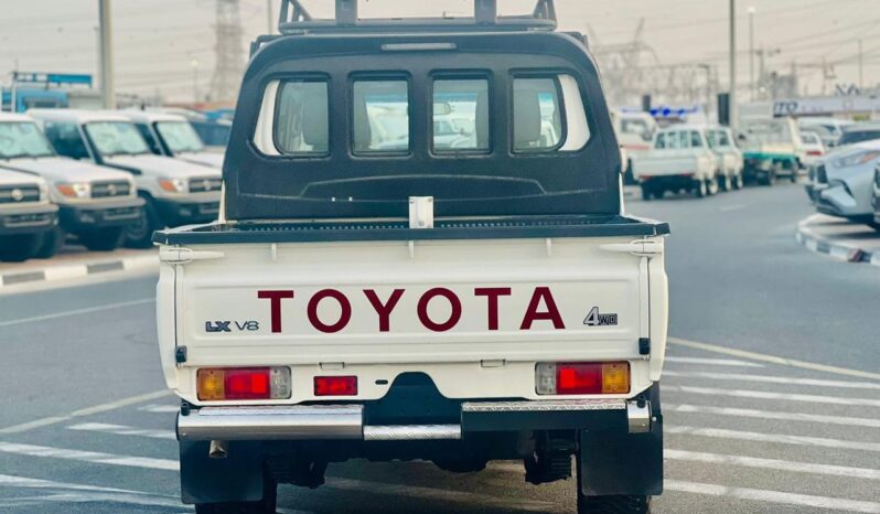 
								Toyota Land Cruiser 2021 full									