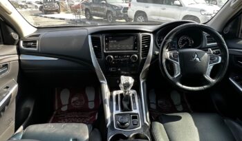 
										Mitsubishi Pajero 2018 full									