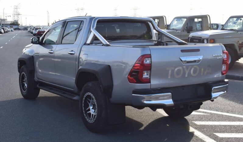 
								Toyota Hilux 2017 Sliver Manual full									