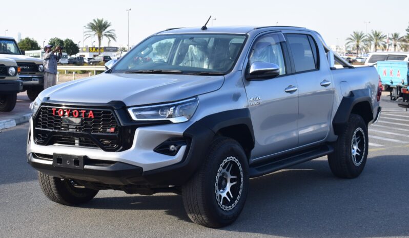 
								Toyota Hilux 2017 Sliver Manual full									